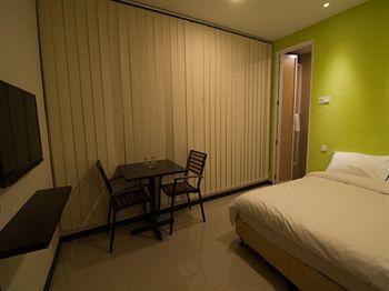Casa Near Klia 1 Hotel